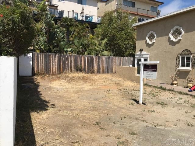 912 Mira Mar Place Property Photo 2