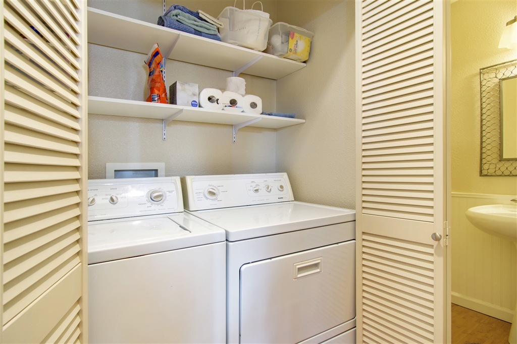 453 S Sierra Ave 169 Property Photo 14