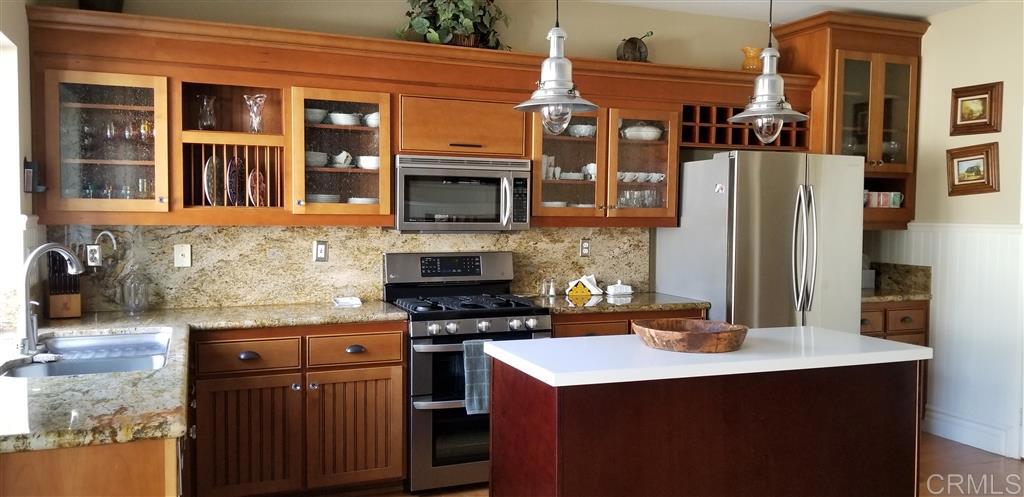 459 Lexington Cr. Property Photo 5