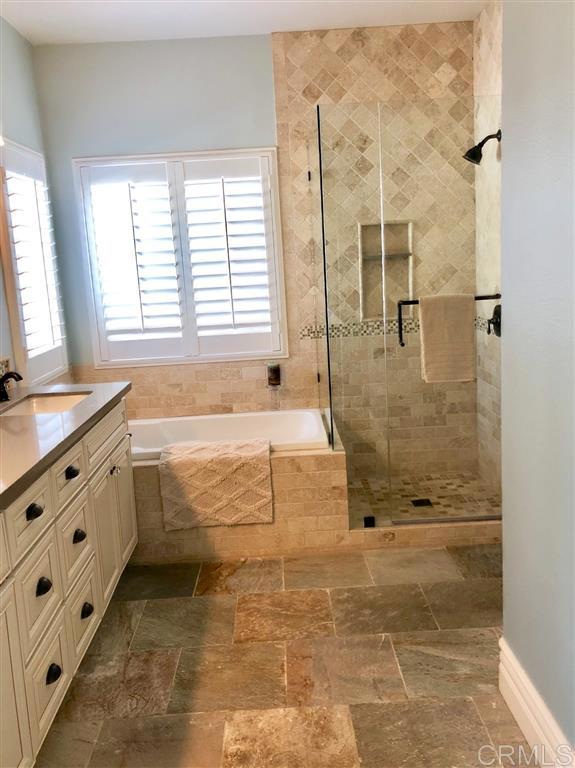 459 Lexington Cr. Property Photo 17