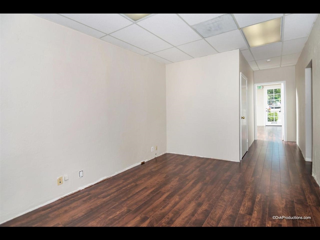 707 Civic Center Dr Property Photo 8