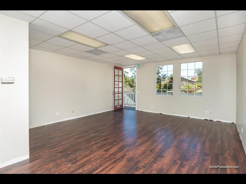 707 Civic Center Dr Property Photo 15