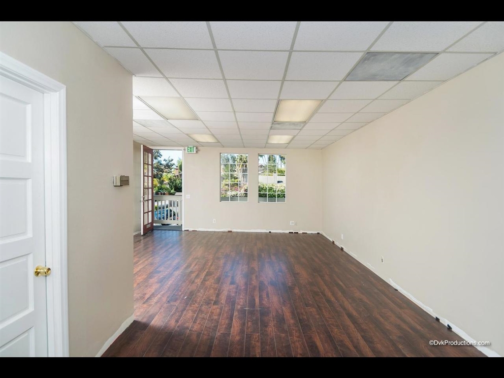 707 Civic Center Dr Property Photo 16