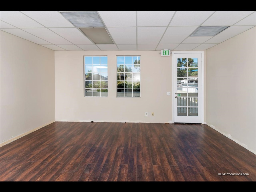 707 Civic Center Dr Property Photo 25