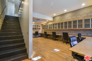 6615 Melrose Avenue Property Photo 6