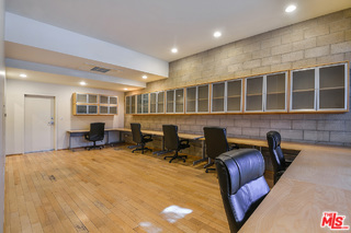 6615 Melrose Avenue Property Photo 7