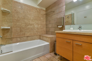 6615 Melrose Avenue Property Photo 14