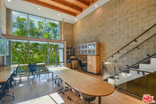 6615 Melrose Avenue Property Photo 16