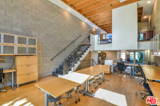 6615 Melrose Avenue Property Photo 17