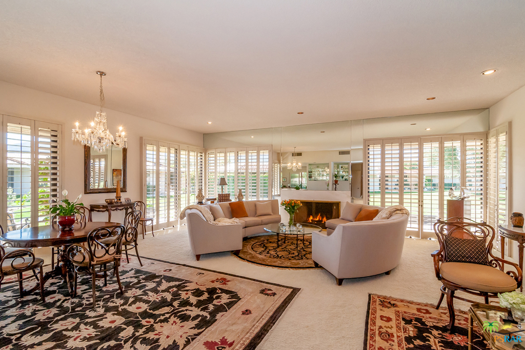 4 Eric Circle Property Photo 1