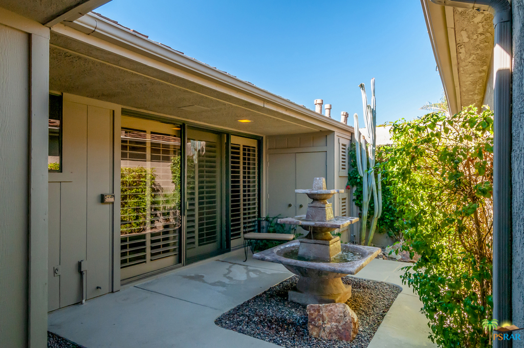 4 Eric Circle Property Photo 10