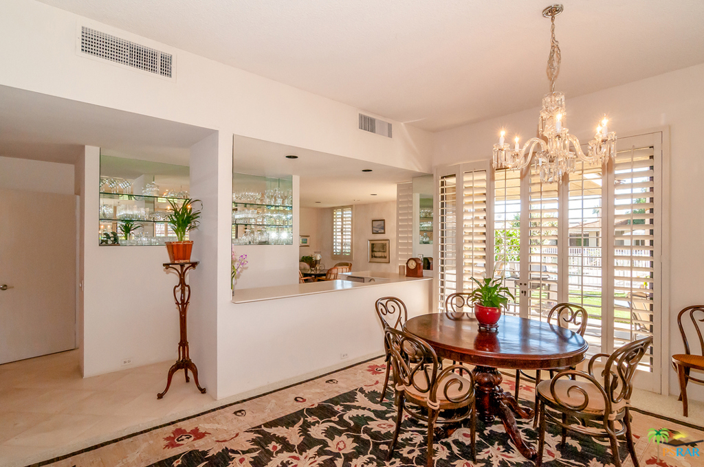 4 Eric Circle Property Photo 23
