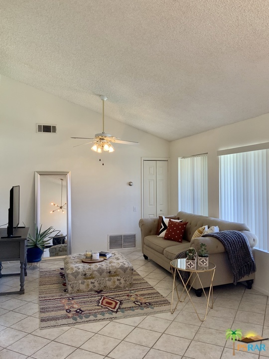 19462268PS Property Photo 23