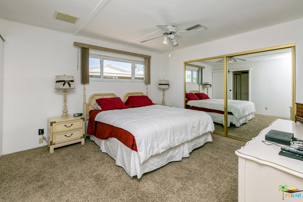 19508480PS Property Photo 18