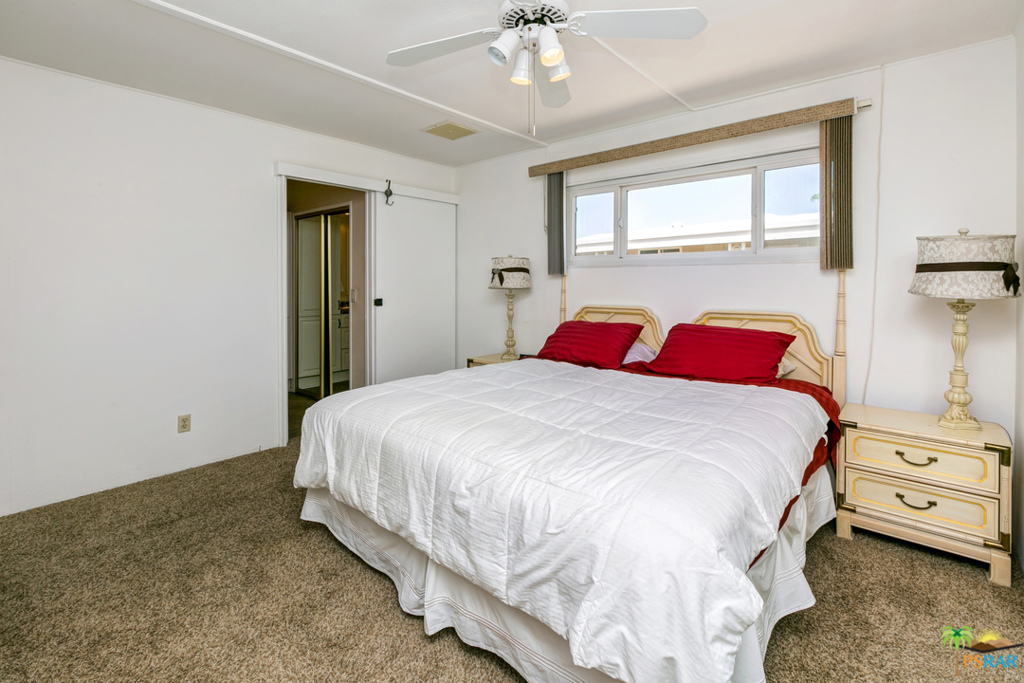19508480PS Property Photo 19