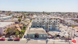 2403 1st Street Property Photo 2