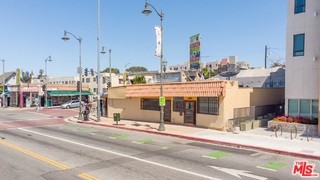 2403 1st Street Property Photo 7