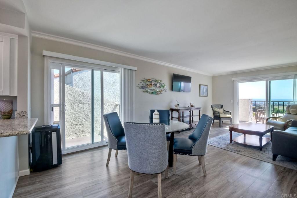 6677 Paseo Del Norte B Property Photo 4