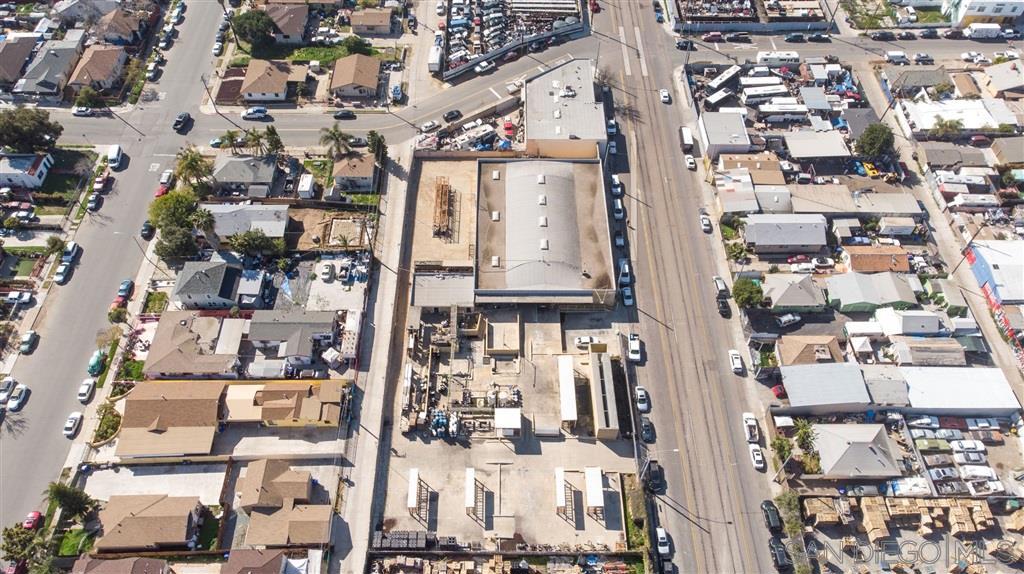 2929 Commercial St Property Photo 20