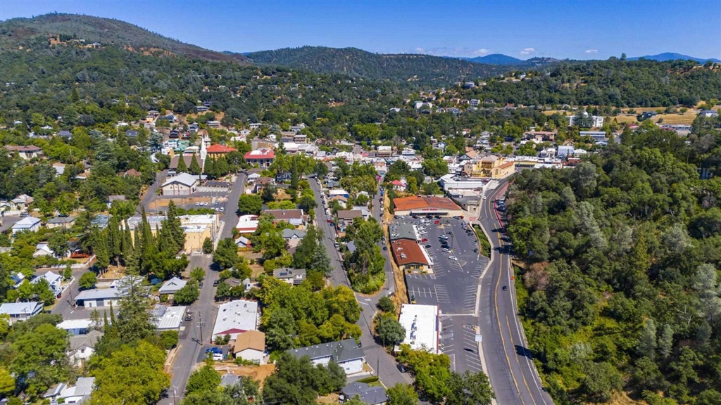 150 Stockton Property Photo 8