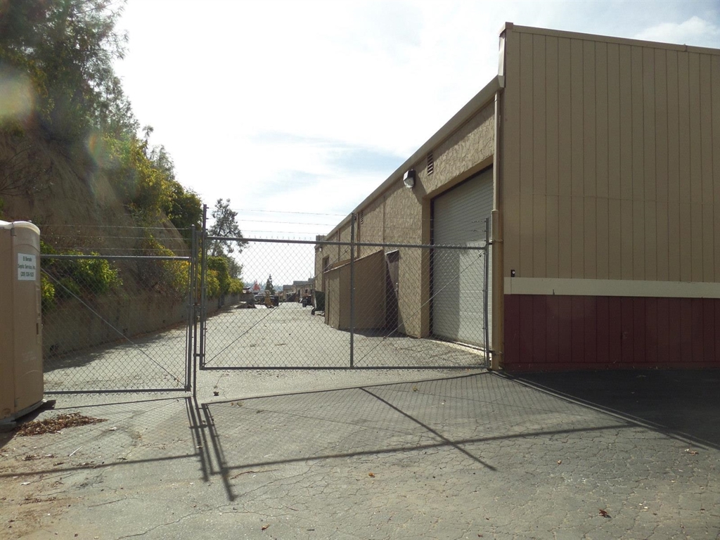 21097 Longeway Rd #b Property Photo 4