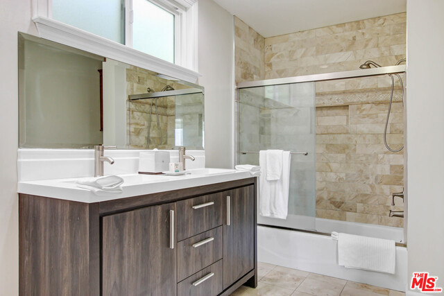 24648 Eilat Street Property Photo 17