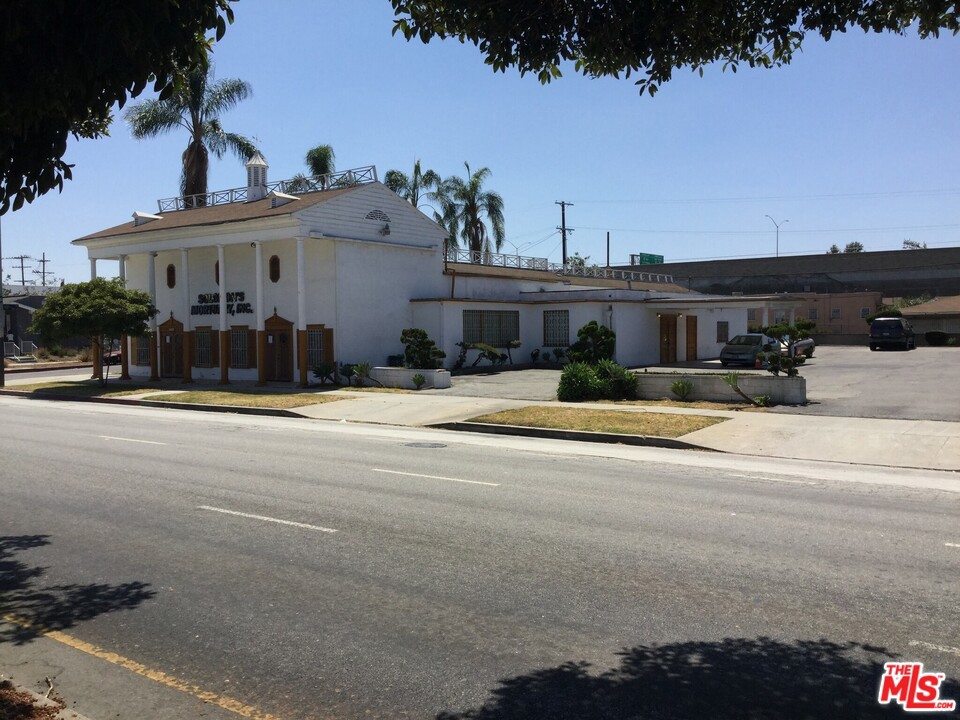 10625 Broadway Property Photo 2