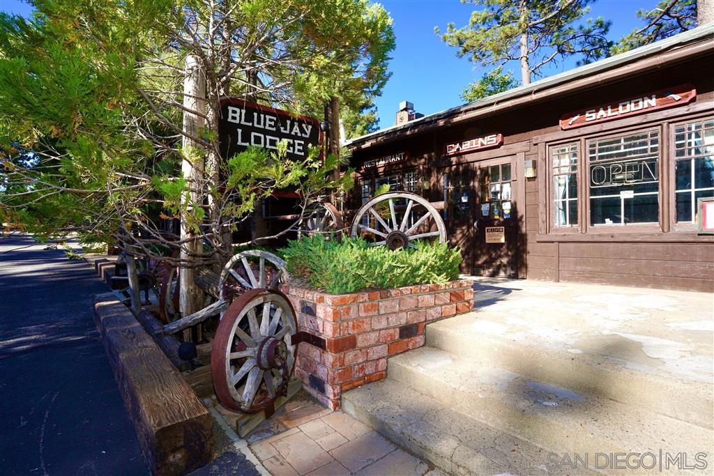 10600 Sunrise Highway Property Photo 1