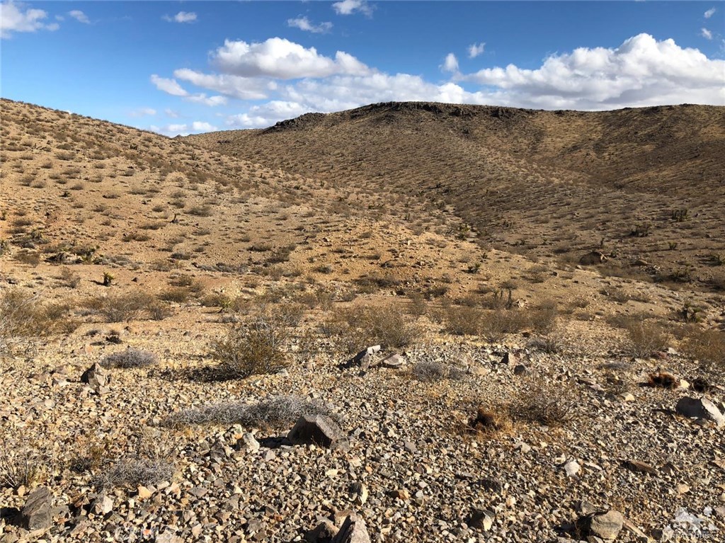 Cal Electric Road Property Photo 13