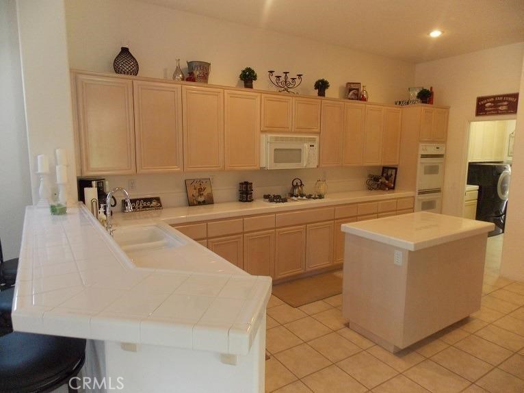 75 Kavenish Drive Property Photo 12