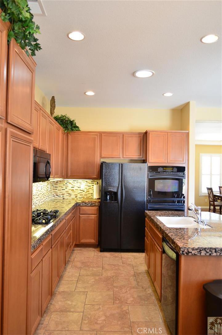43424 Bordeaux Drive Property Photo 8