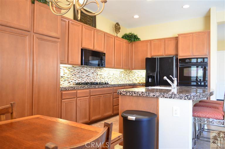 43424 Bordeaux Drive Property Photo 9