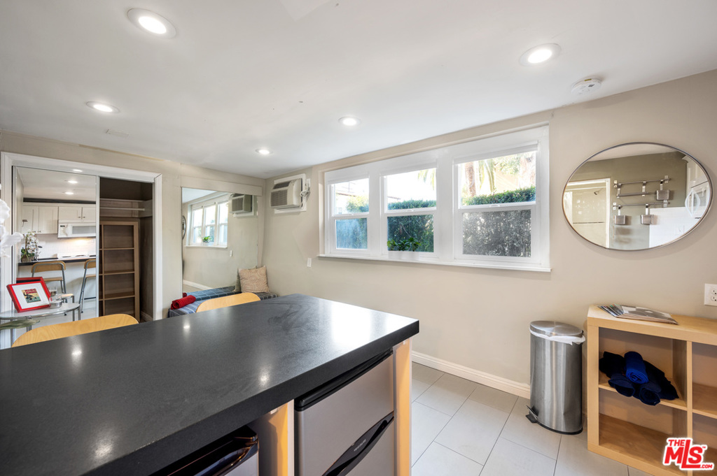 2146 Beachwood Terrace Property Photo 40