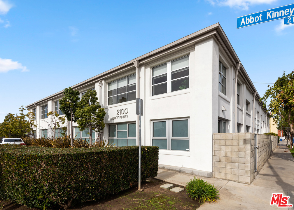 2100 Abbot Kinney Boulevard A Property Photo 2