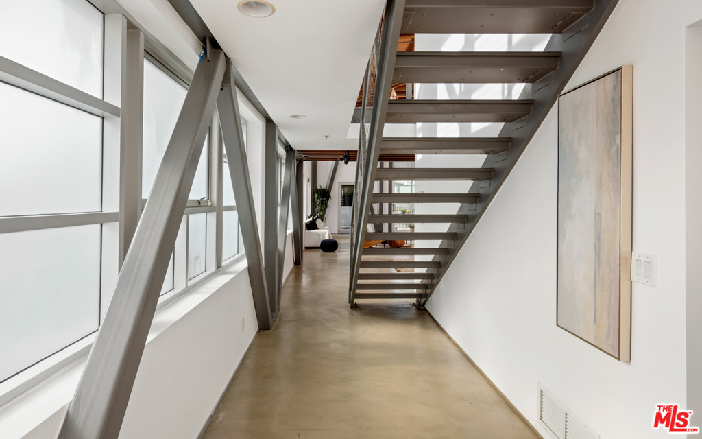 2100 Abbot Kinney Boulevard A Property Photo 4