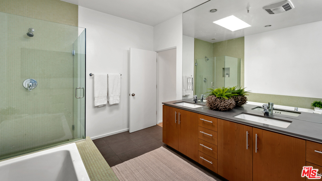 2100 Abbot Kinney Boulevard A Property Photo 23
