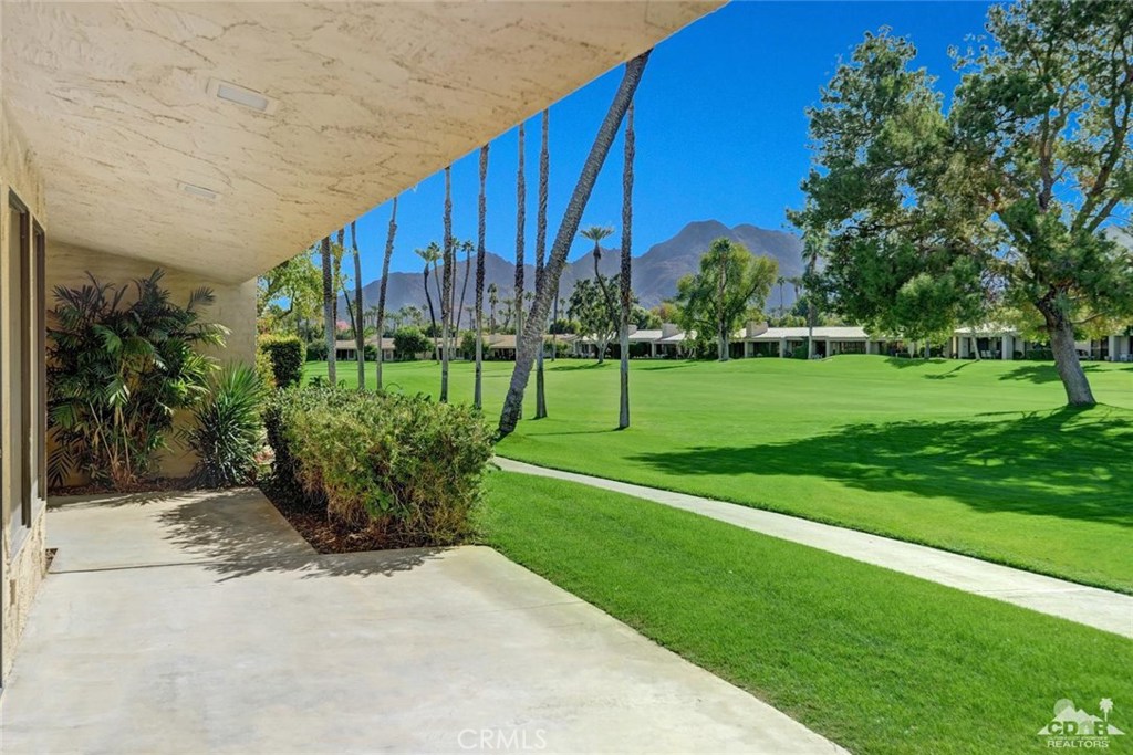 75577 Desert Horizons Drive Property Photo 1