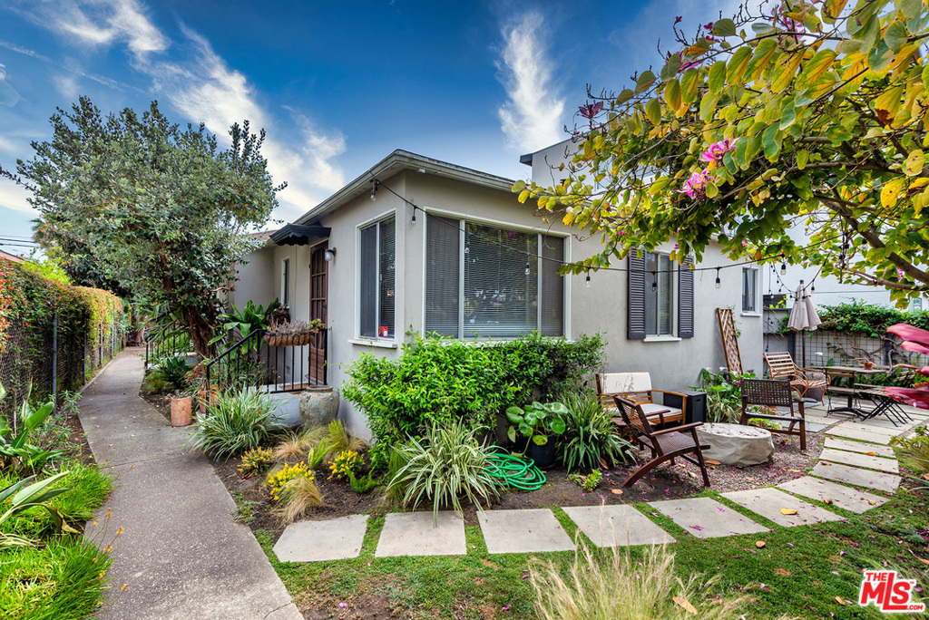 2339 Abbot Kinney Boulevard Property Photo 2