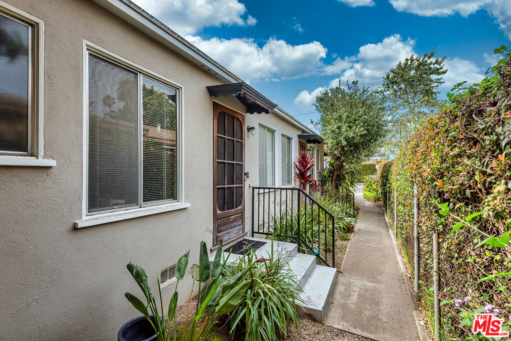 2339 Abbot Kinney Boulevard Property Photo 4