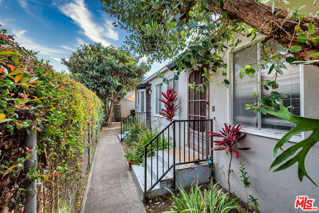 2339 Abbot Kinney Boulevard Property Photo 5