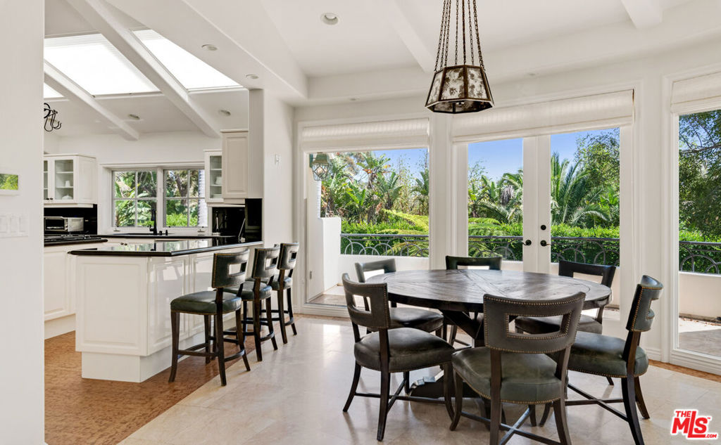 28899 Cliffside Drive Property Photo 16