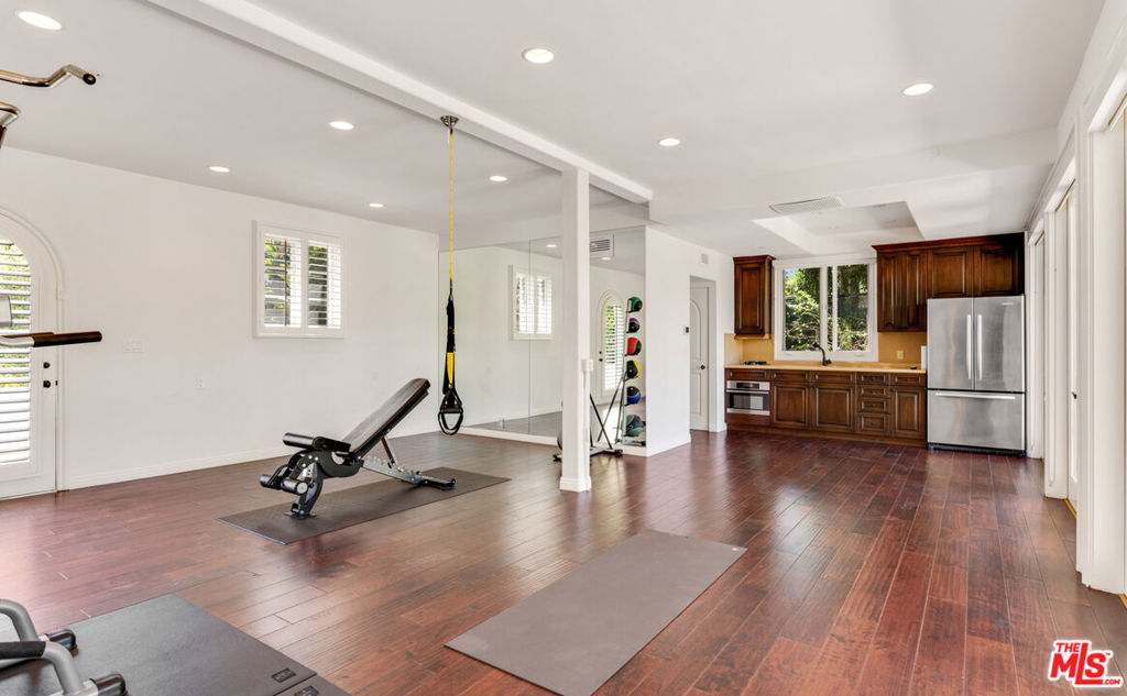 28899 Cliffside Drive Property Photo 47