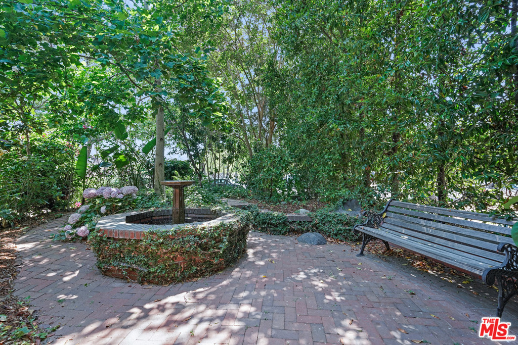 4311 Victoria Park Drive Property Photo 31