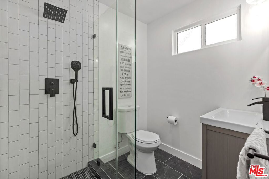 231 W Cedar Avenue Property Photo 14