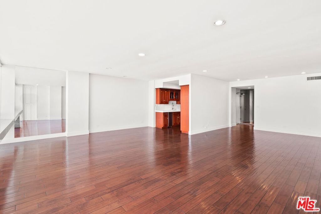 2220 Avenue Of The Stars 1501 Property Photo 5