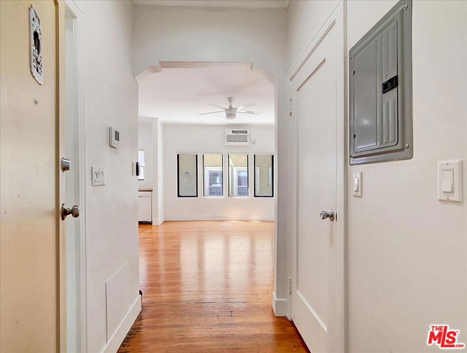 2050 Dracena Drive Property Photo 4