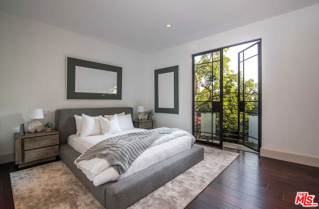 7801 Hillside Avenue Property Photo 15