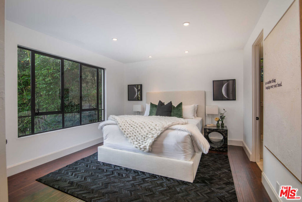 7801 Hillside Avenue Property Photo 16