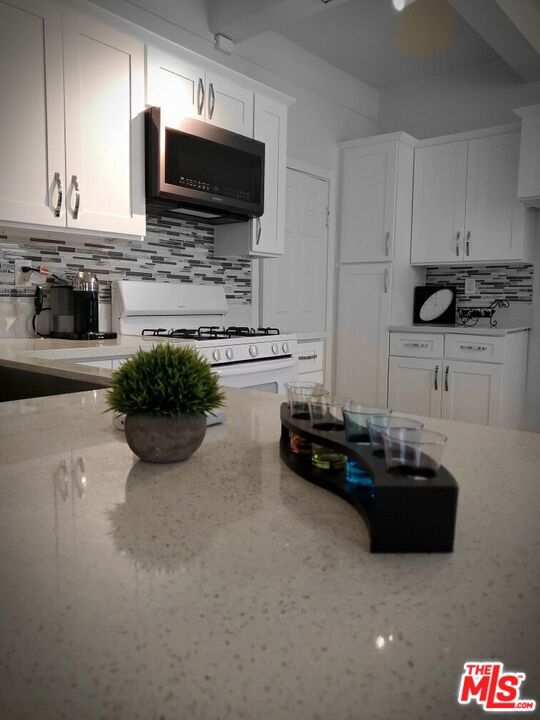 1214 S Norton Avenue #2 Property Photo 8