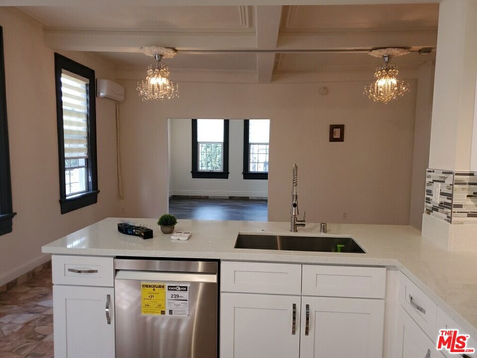 1214 S Norton Avenue #2 Property Photo 13